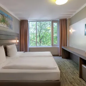 Tulip Messe 4* Munich