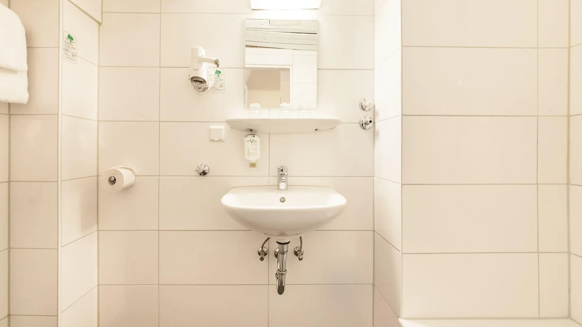 Hotel Ahl Meerkatzen Cologne Germany