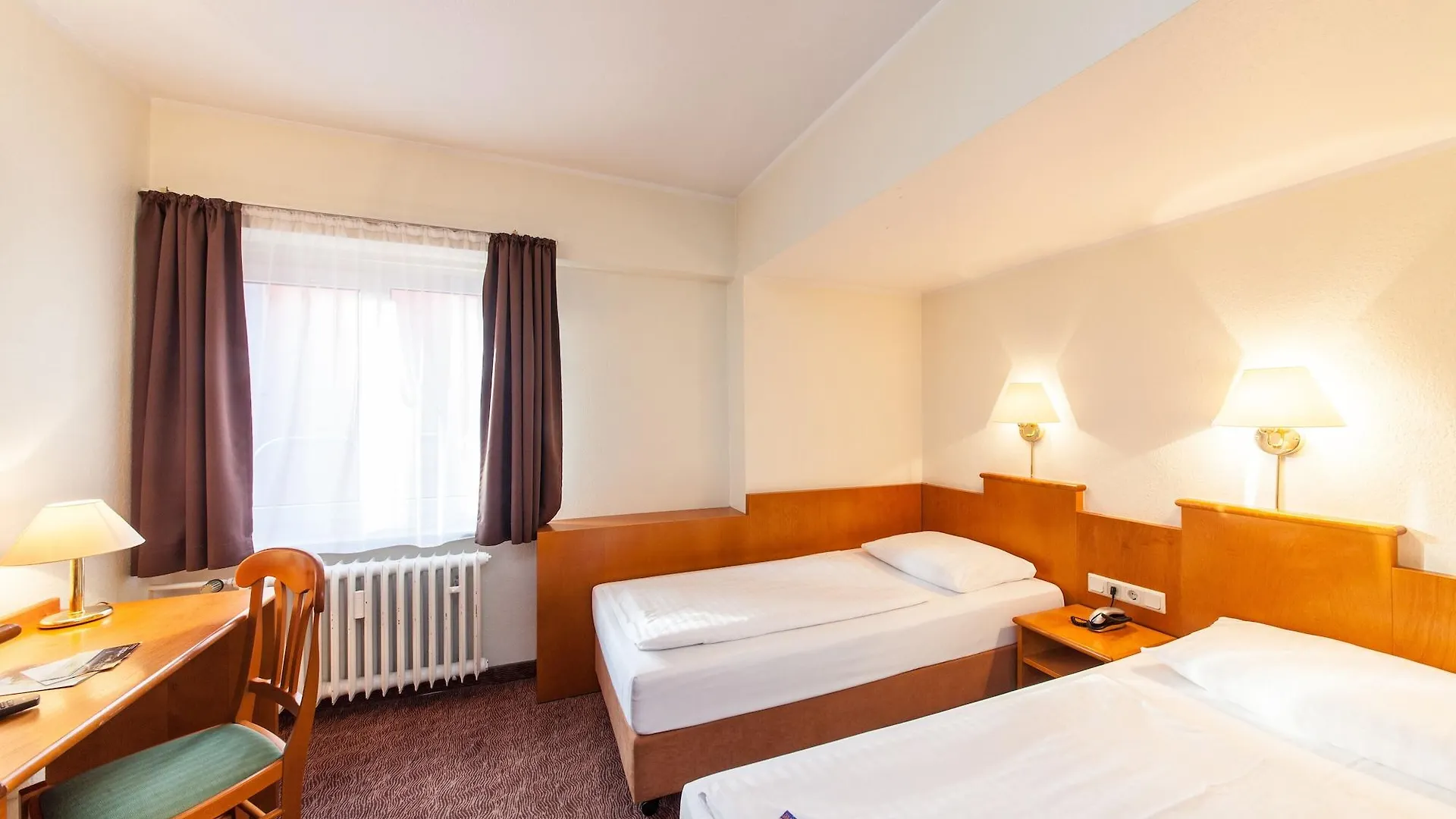 Hotel Ahl Meerkatzen Cologne