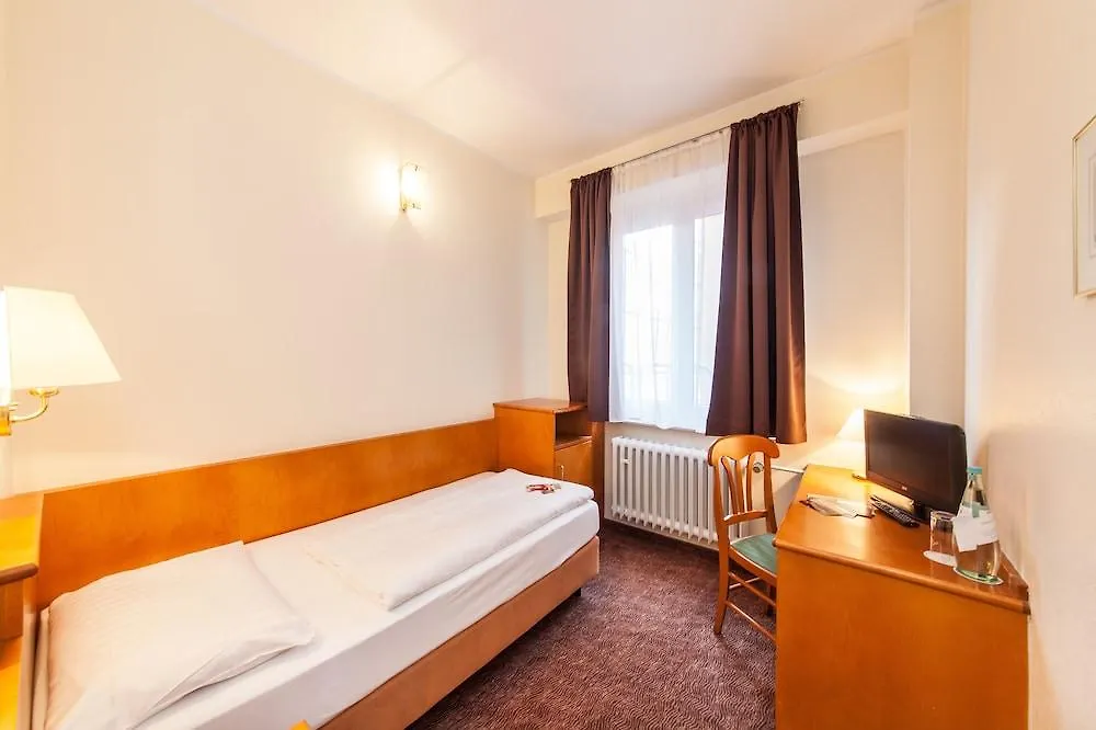 Hotel Ahl Meerkatzen Cologne Germany