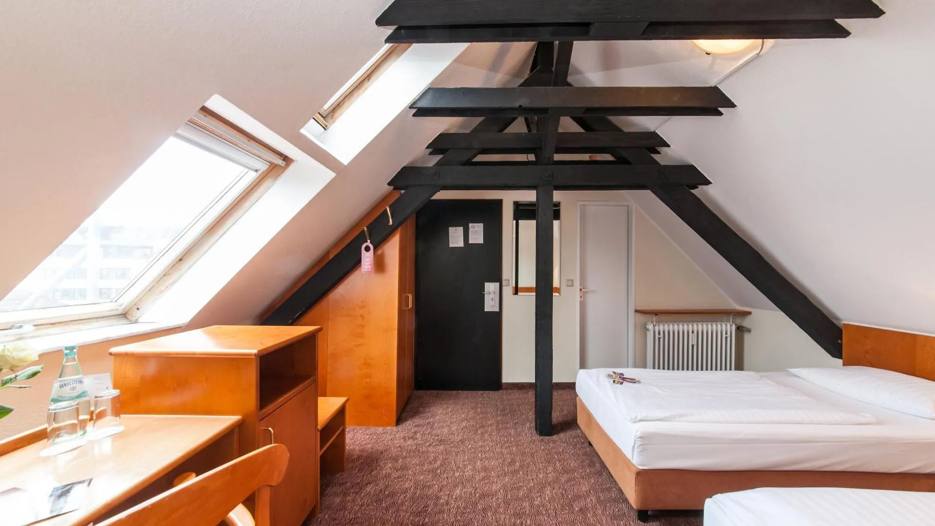 Hotel Ahl Meerkatzen Cologne Germany