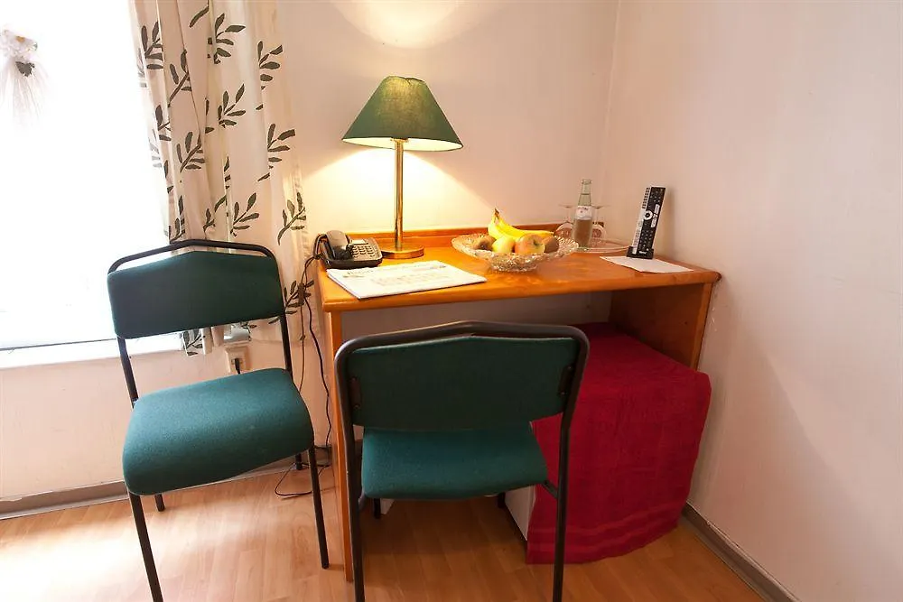 Hotel Ahl Meerkatzen Köln Tyskland